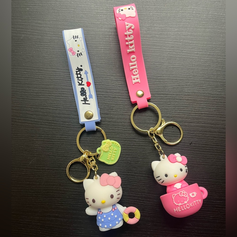 Hello Kitty Keychain Set